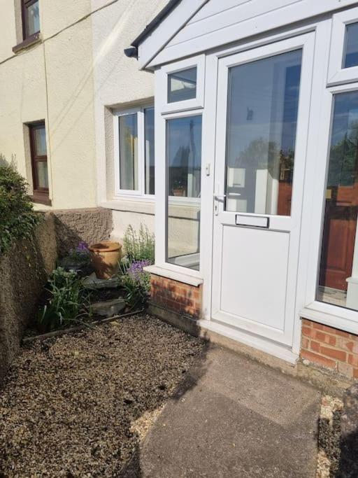 Cheerful Two Bedroom Cottage In The Forest Of Dean Lydbrook Exterior foto